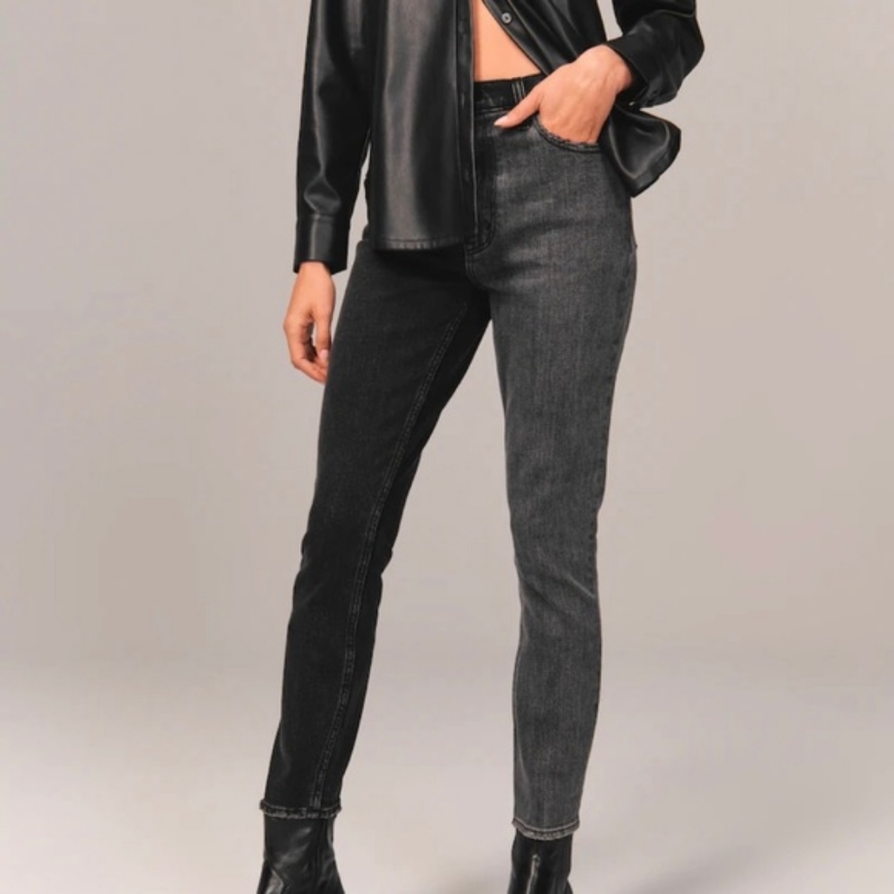 A&F Curve Love Skinny High Rise Jeans